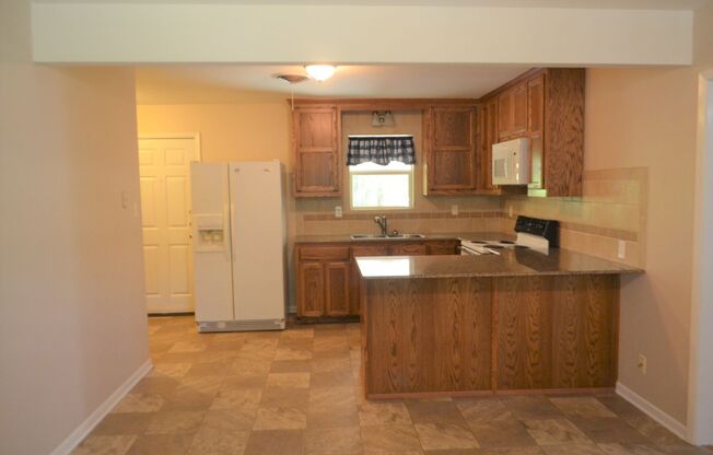 3 beds, 1 bath, $1,125