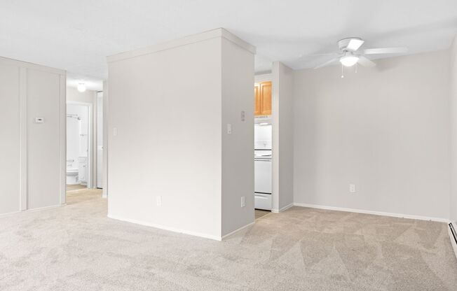 1 bed, 1 bath, 680 sqft, $1,025, Unit 377-301