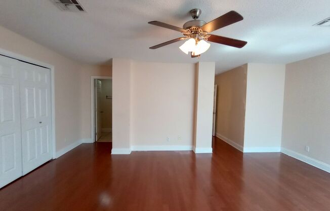 2 beds, 2.5 baths, 800 sqft, $1,425, Unit 206