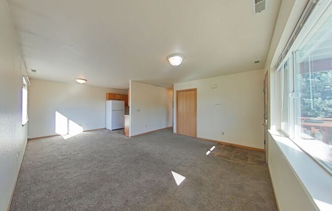 3 Bedroom with DETACHED GARAGE! Great Central Location with Easy Access to MSU!