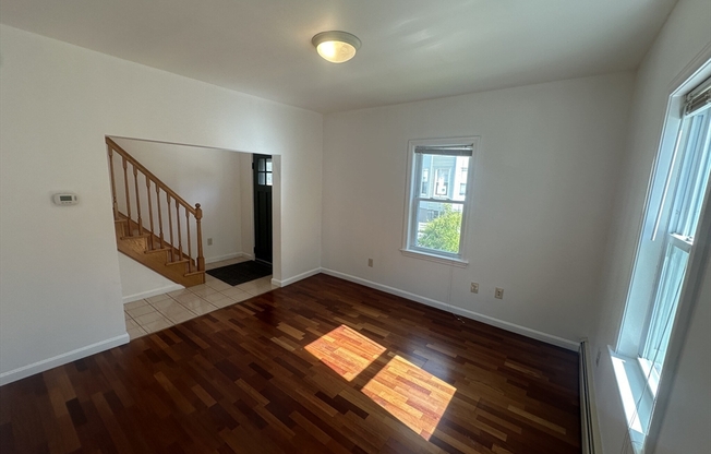 4 beds, 1 bath, 1,500 sqft, $4,600, Unit SF