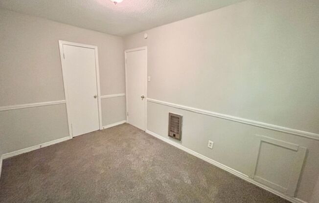 2 beds, 1 bath, 600 sqft, $795, Unit Unit A