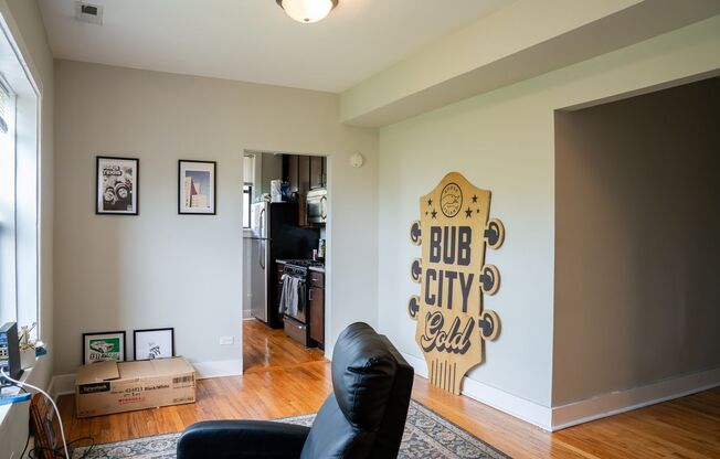 2 beds, 1 bath, 775 sqft, $1,795, Unit 3006-3E