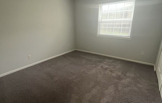 1 bed, 1 bath, 646 sqft, $870, Unit 356E