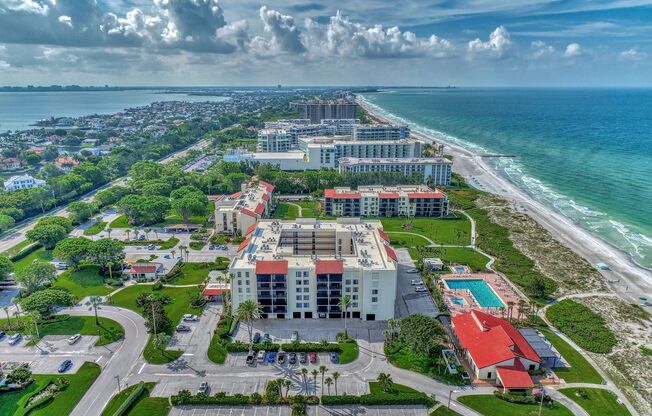 LUXURIOUS, RESORT STYLE, 2BR/2B CONDO LOCATED IN THE HIGHLY SOUGHT AFTER SEAPLACE COMMUNITY ON LONGBOAT KEY.