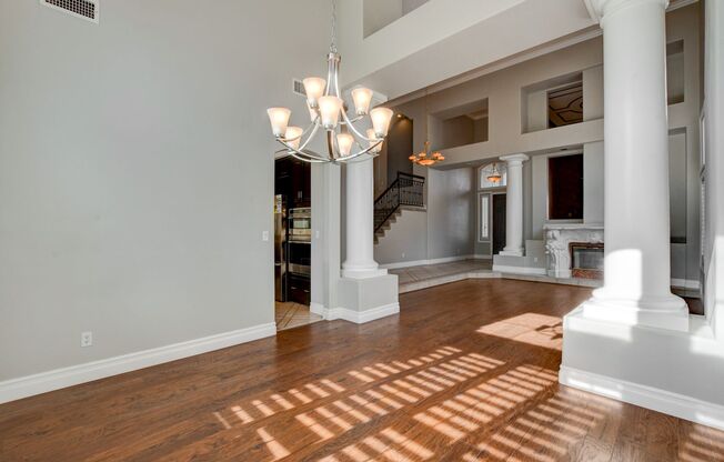 $1000 off 1st months Rent Guard-Gated Golf Course Living on the 14th Green!