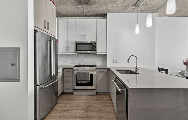 1 bed, 1 bath, 795 sqft, $2,750, Unit 404