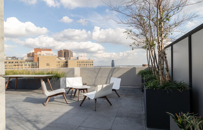 1 bed, 1 bath, 730 sqft, $5,850, Unit 6G