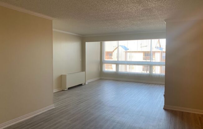 1 bed, 1 bath, 734 sqft, $1,355, Unit 306