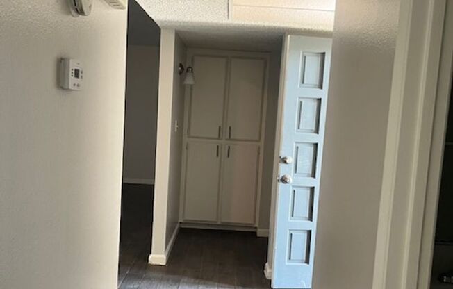 2 beds, 2 baths, $1,750, Unit 817-36