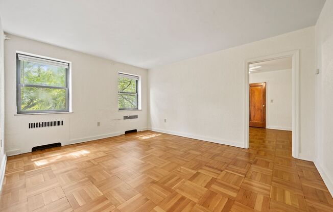 1 bed, 1 bath, 851 sqft, $1,000, Unit 306