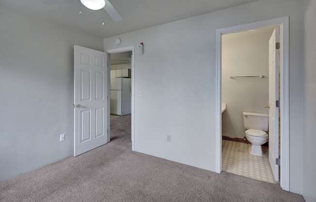 Silver Ridge Bedroom and Bathroom