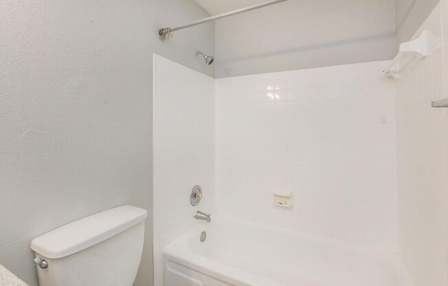 2 beds, 2 baths, 890 sqft, $1,500, Unit 01 - 020