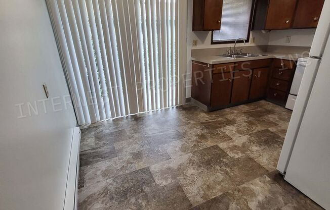 2 beds, 1 bath, 800 sqft, $1,550, Unit 2051-A