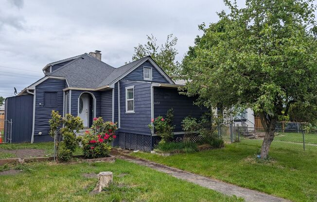 Large Bremerton Original for Rent! Over 2300 Sq Feet of Space, Pets Okay - Available Now!