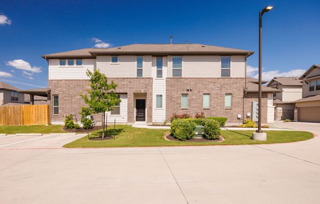 Stylish 3 Bed, 2.5 Bath Home in Gated Round Rock Community – Updated and Move-In Ready!