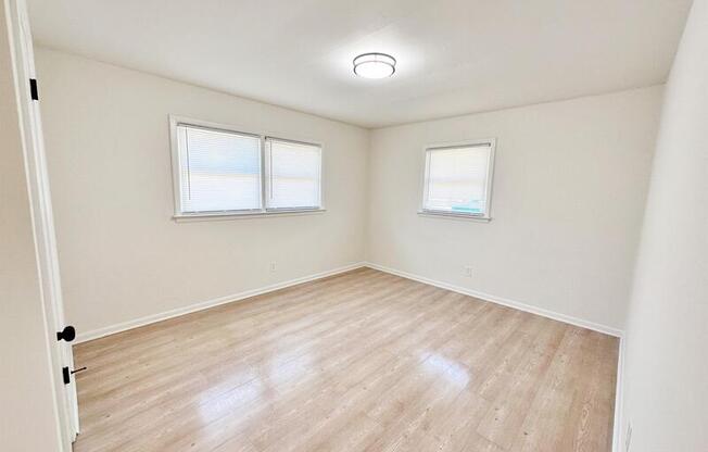 815 Dana Place - C