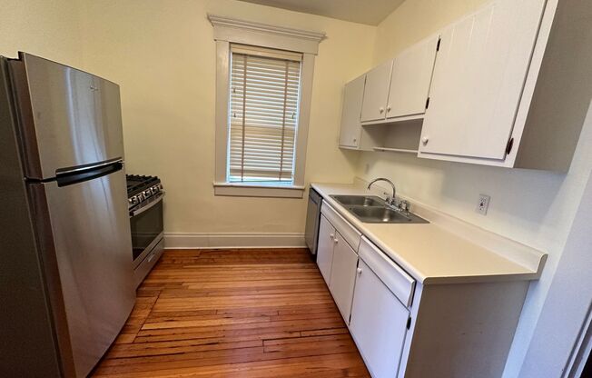 W Hubbard Ave 105-107 NCR