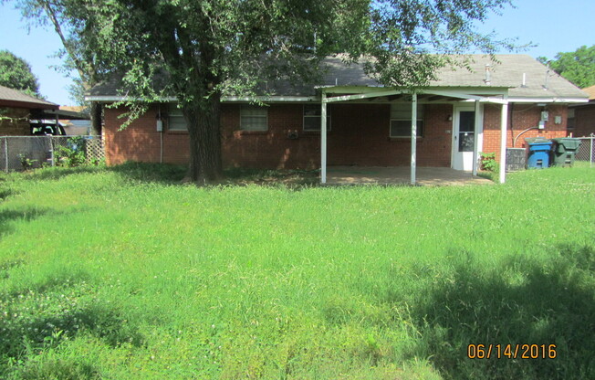 4 beds, 1 bath, $1,450