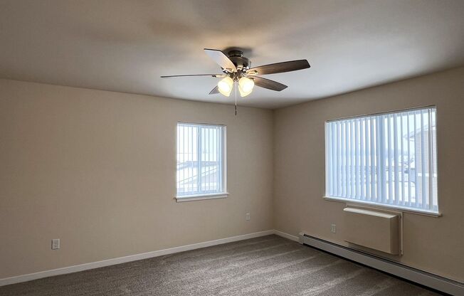 2 beds, 2 baths, 1,483 sqft, $1,675, Unit AT 709-33