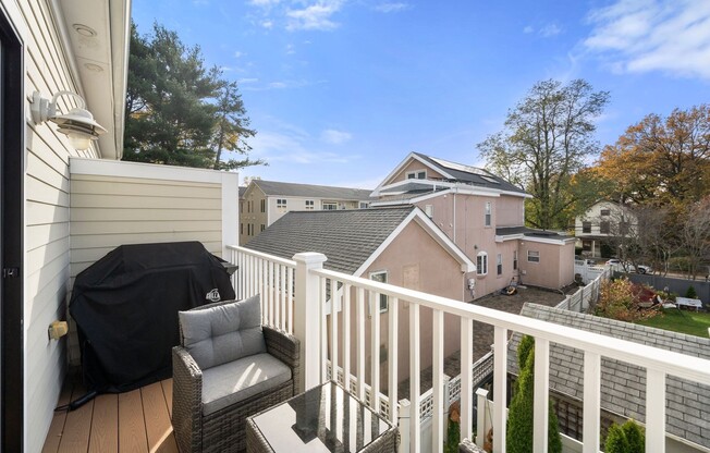 3 beds, 2.5 baths, 1,757 sqft, $4,500, Unit 3