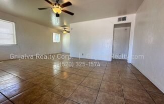 2 beds, 1 bath, 900 sqft, $1,195