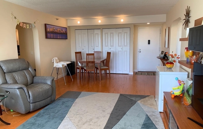 2 beds, 1 bath, 975 sqft, $3,950, Unit 506