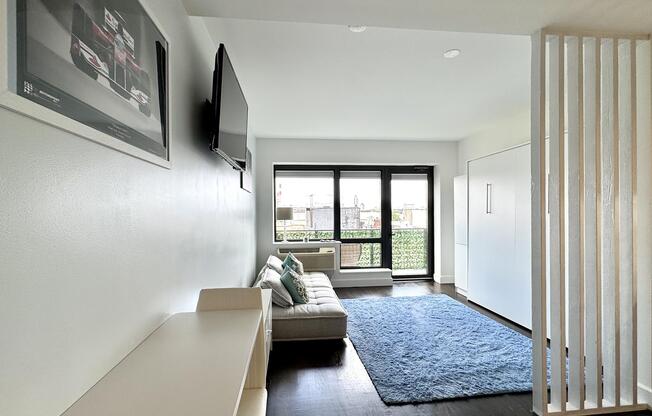 11 25 45 AVE