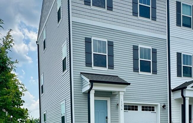 3BR/2BA Townhouse in Mallard Creek