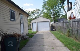 3 beds, 1 bath, $1,900