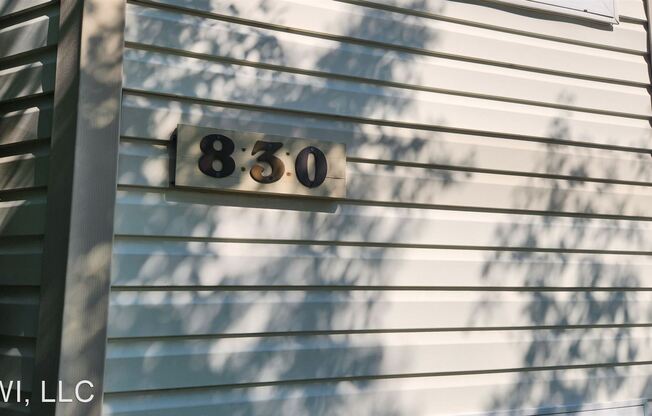 830 N Siony Ln Units A-D