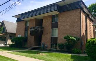 2 beds, 1 bath, 867 sqft, $2,350, Unit 02