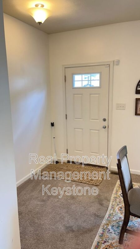 241 LONG RDG DR