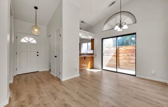 Cozy Home for rent in Visalia