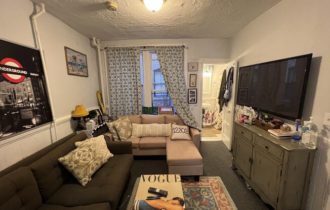 76 Myrtle St.