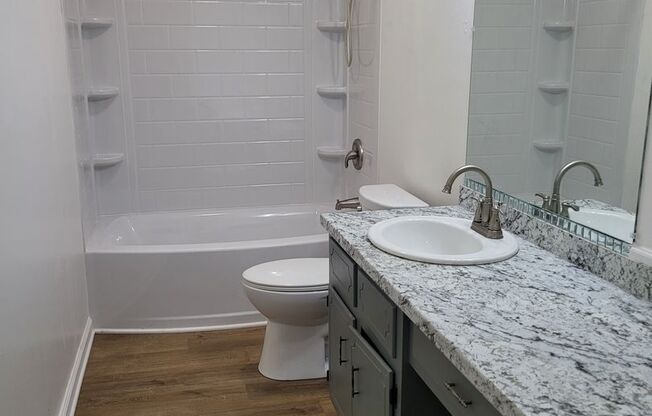 2 beds, 1 bath, $1,350