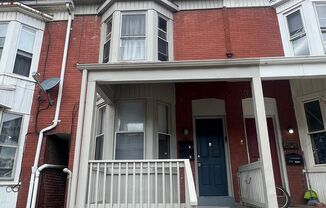 Cottage Pl W 281 - Fisher