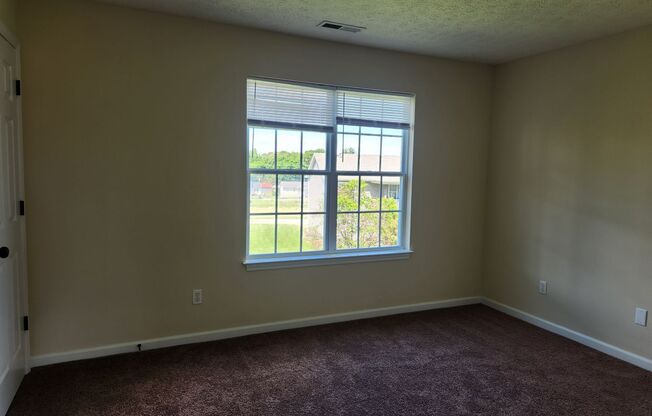 105 Bob White Way