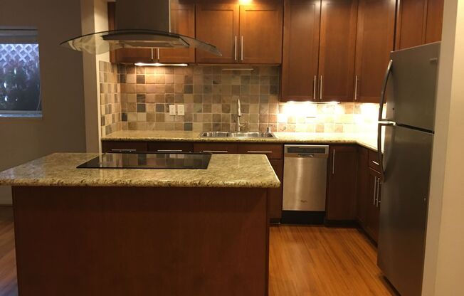 Bella Luna Condos