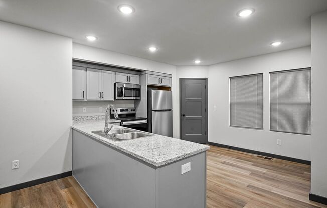 2 beds, 1.5 baths, $1,195, Unit 430 Bear Blvd Unit B