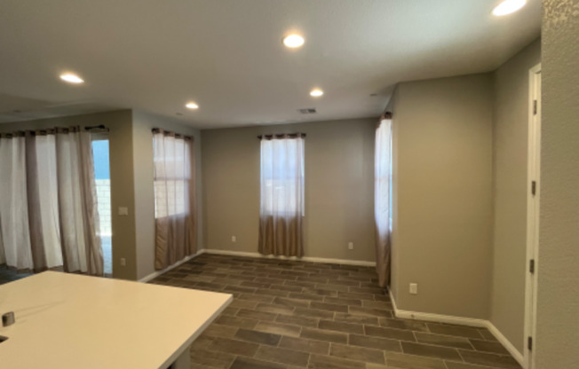845 E SUNSET RD