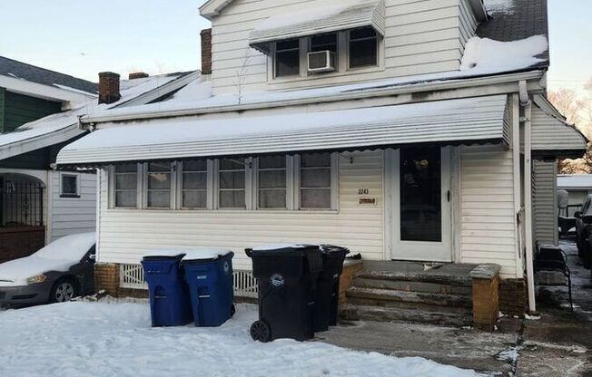 3243 W 115 ST