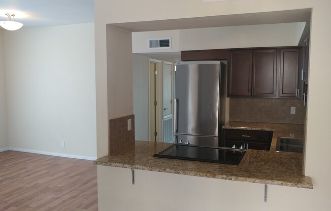 2 beds, 2 baths, 872 sqft, $1,135, Unit 10-D