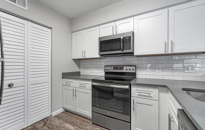 GOURMET MEALS IN YOUR FABULOUS KITCHEN