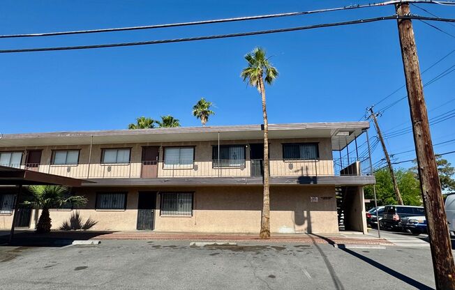 Move-in ready 1-bedroom condo