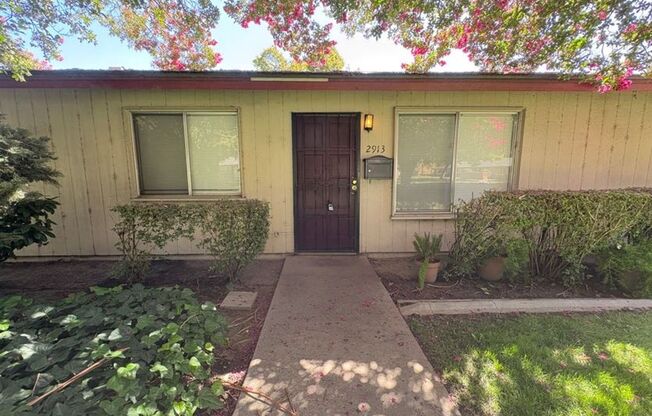 Cute 2 Bedroom Condo