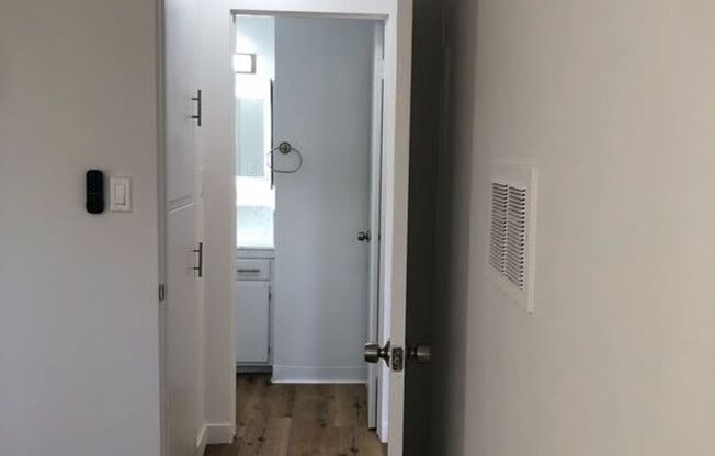1 bed, 1 bath, 475 sqft, $2,025, Unit 009#C20