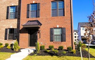 Brand new 3 story Townhome in Centerpointe Townes located in Midlothian