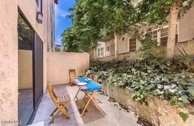 Studio, 1 bath, 352 sqft, $2,500, Unit 109