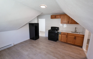 8 COLONIAL AVE